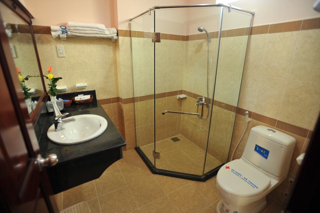 Violet Hotel Nha Trang Room photo